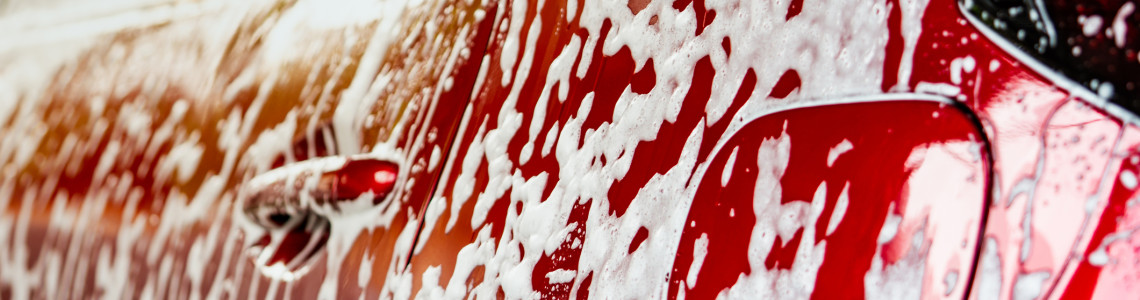 Battle of the Suds: SiO2 vs. Traditional Car Shampoos - Choose Your Champion!